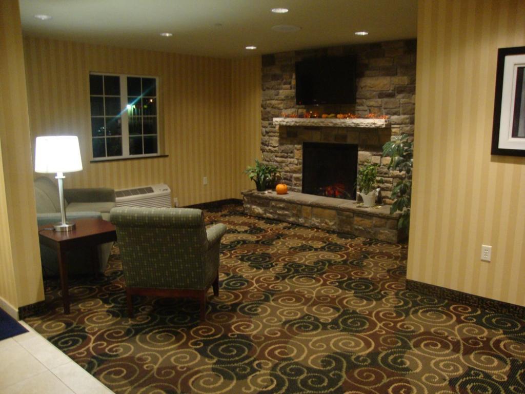 Cobblestone Inn & Suites - Carrington Экстерьер фото