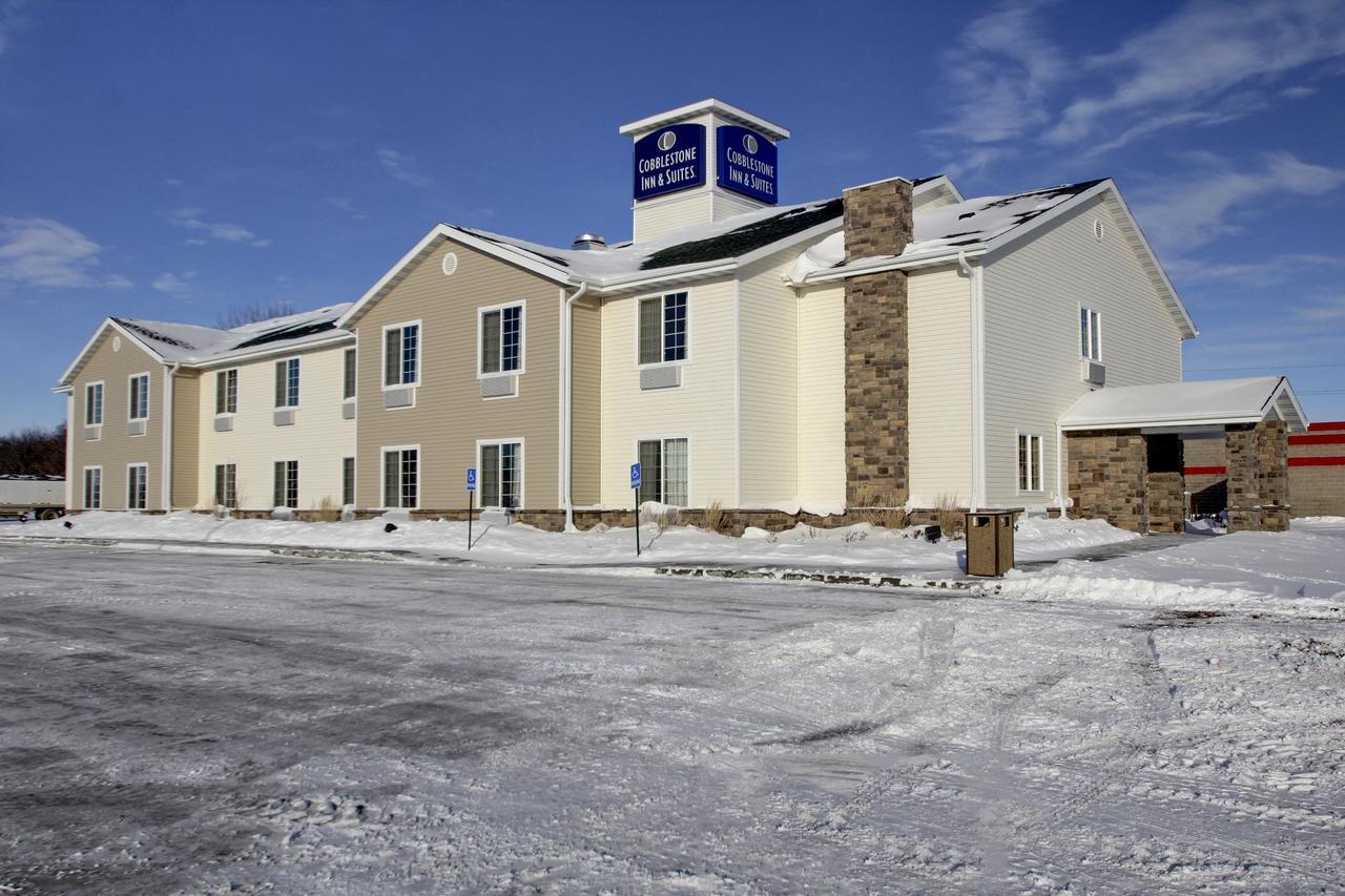 Cobblestone Inn & Suites - Carrington Экстерьер фото