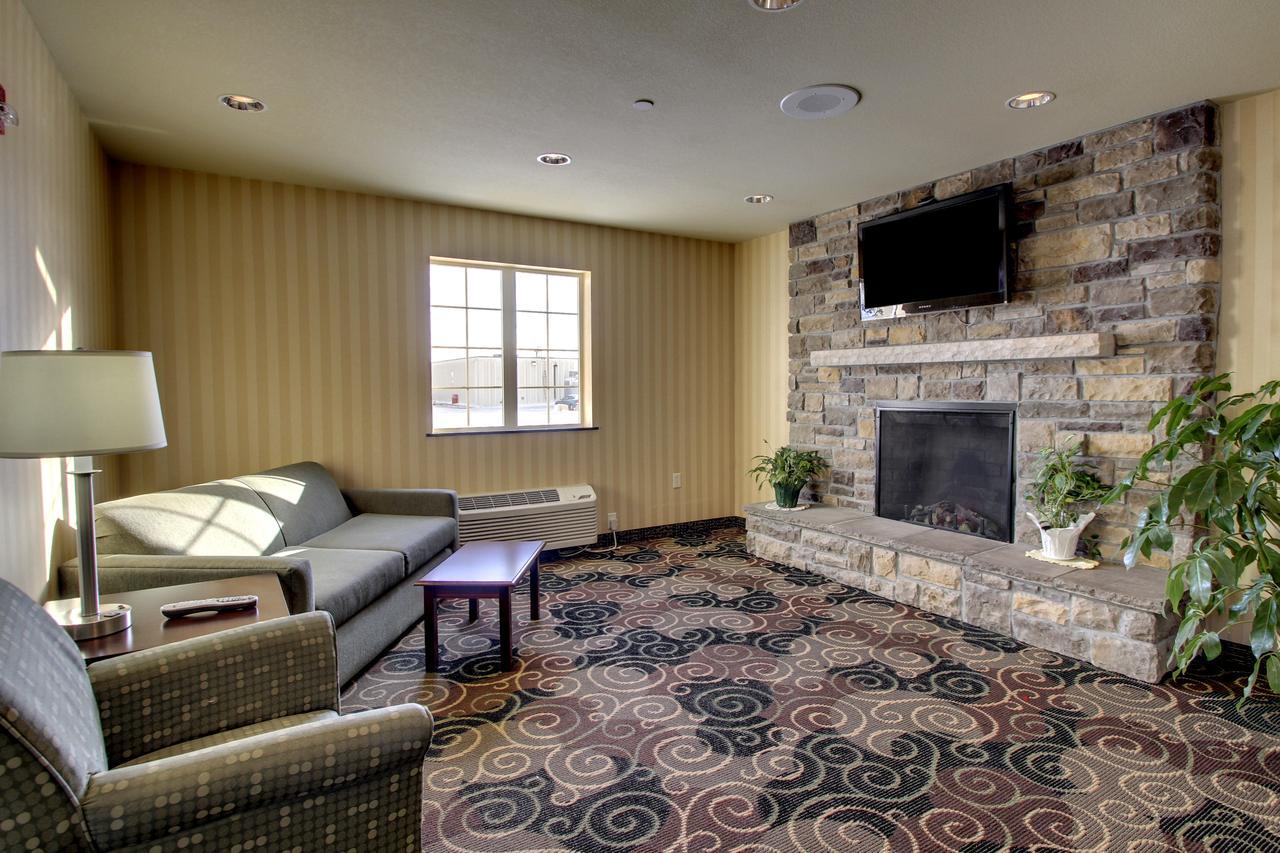 Cobblestone Inn & Suites - Carrington Экстерьер фото